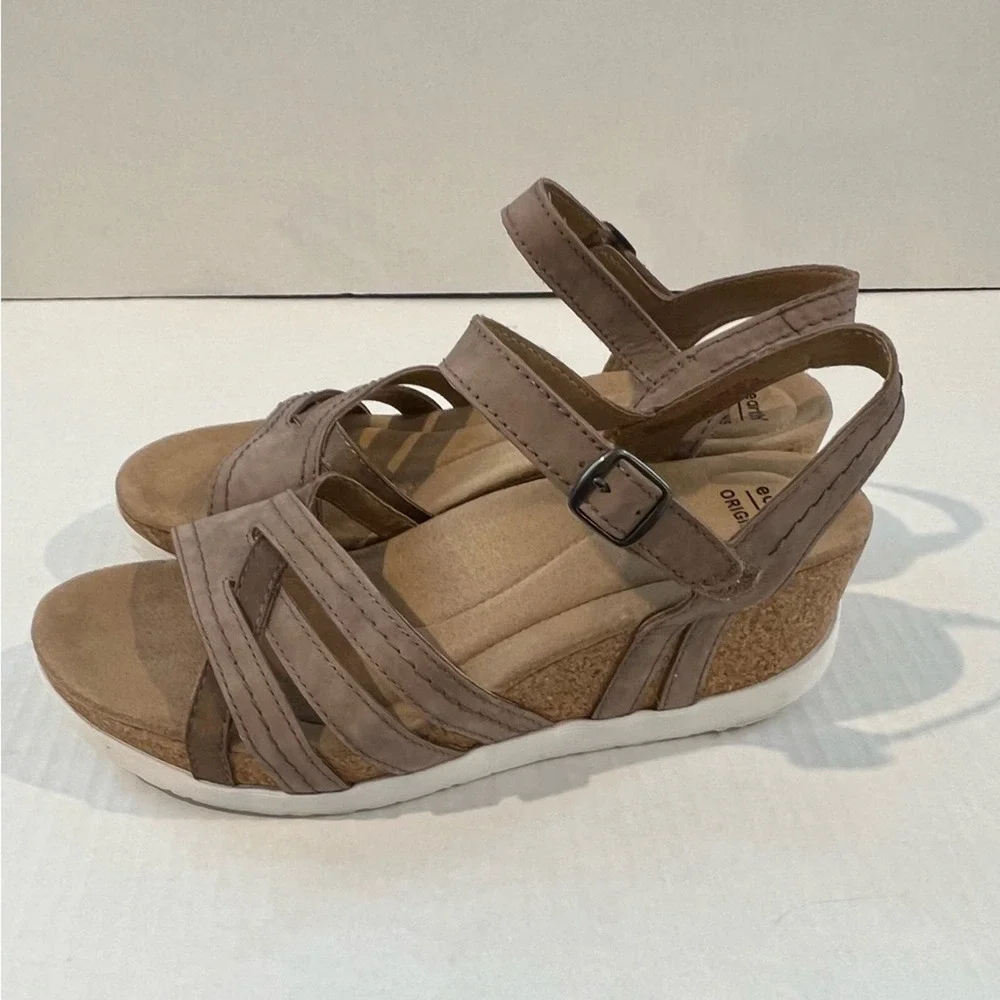 Earth Origins sporty comfortable
